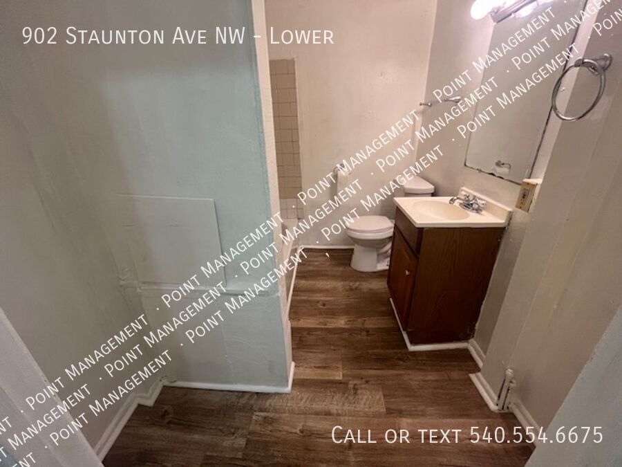 902 Staunton Ave NW – photo 4