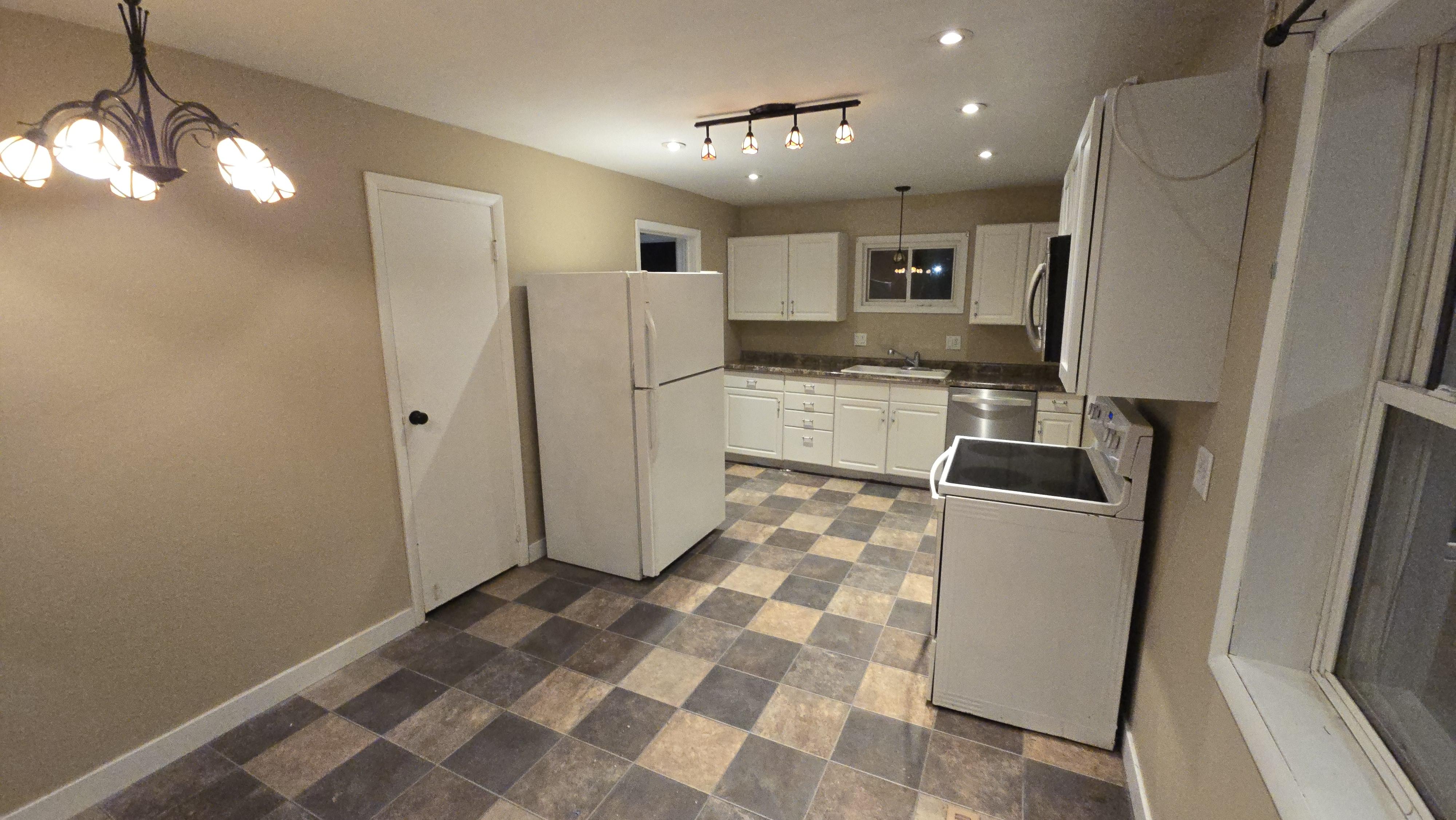 201 Mcleansboro St – photo 5