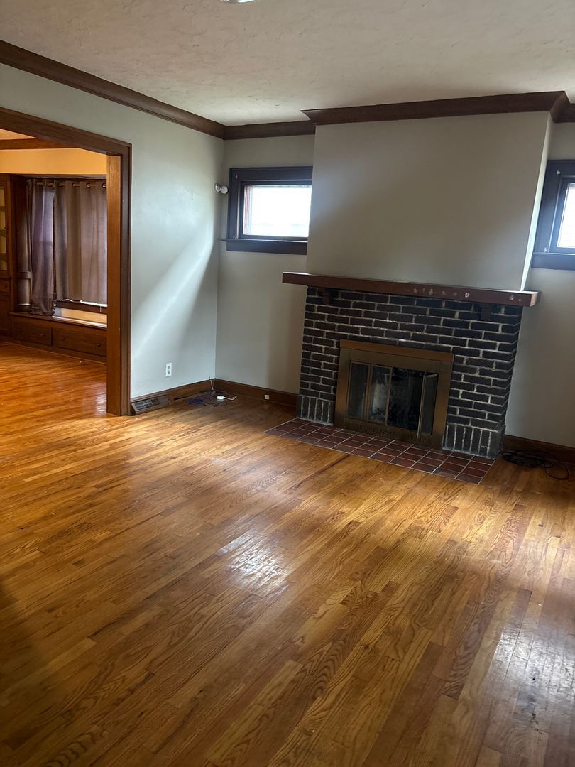 2179 Edgewood Rd unit Unit Down – photo 3