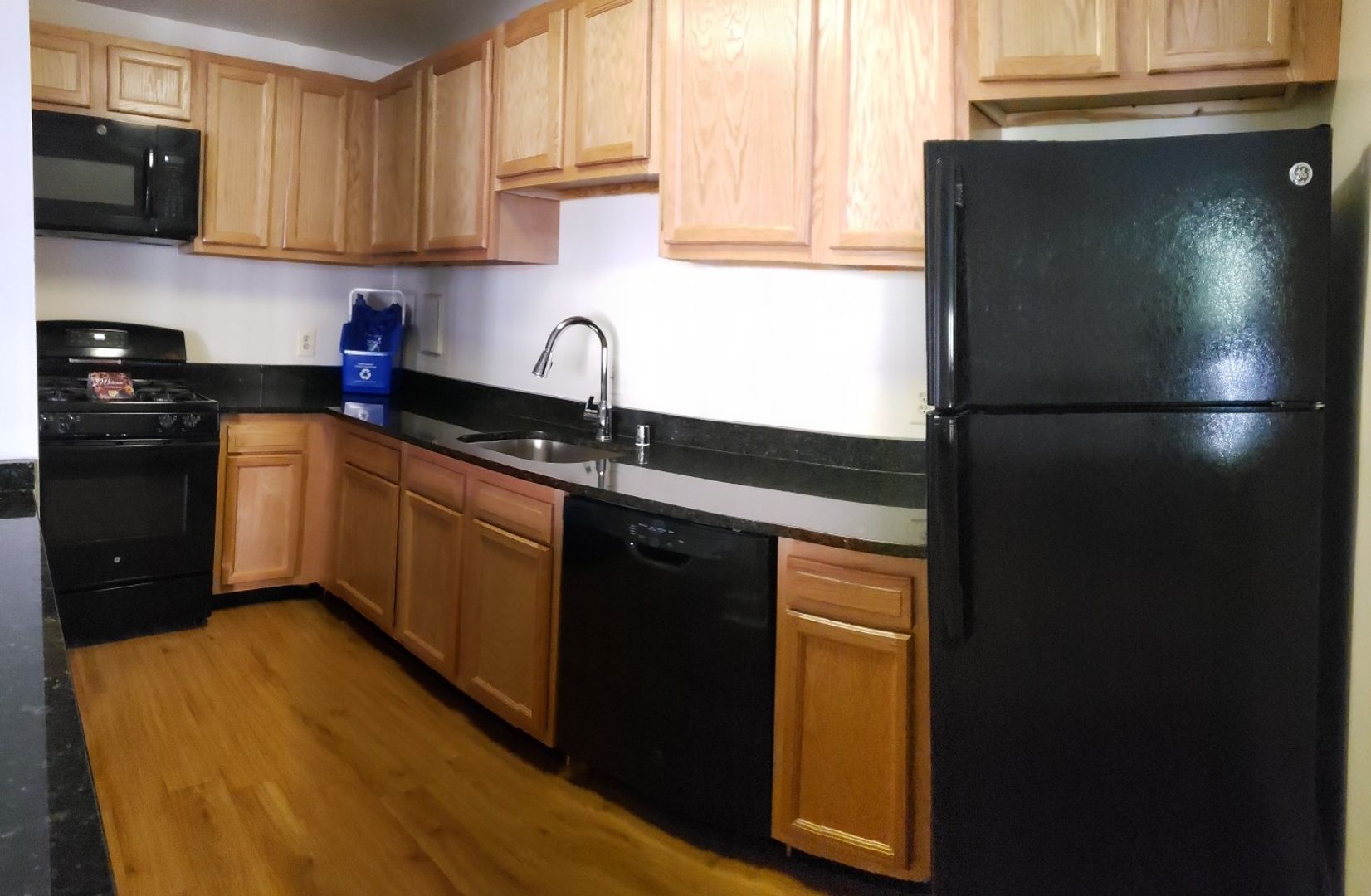 3331 Hewitt Ave unit 3331 #203 – photo 2