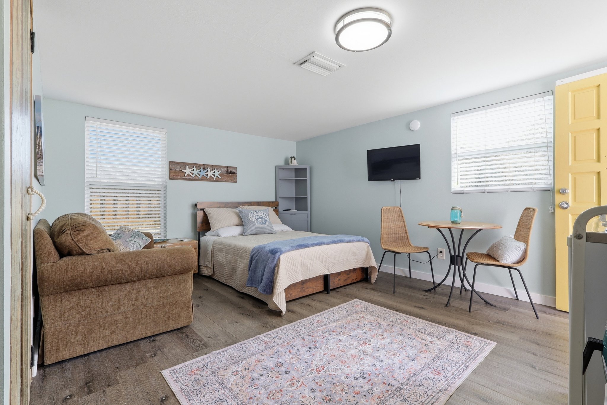 587 Dixie Hwy unit Studio 1 – photo 2