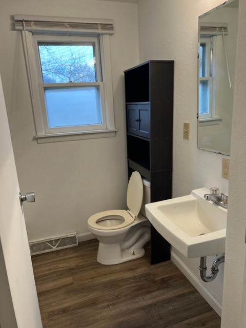 661 5th St – photo 4