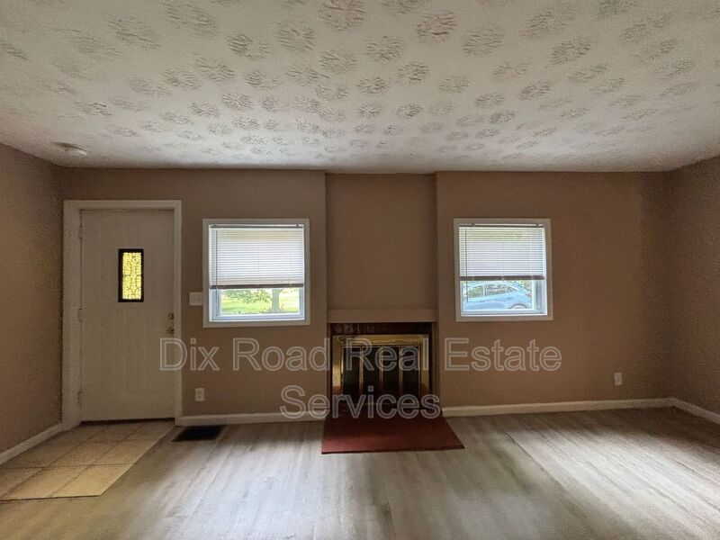 1739 Embury Park Rd – photo 5