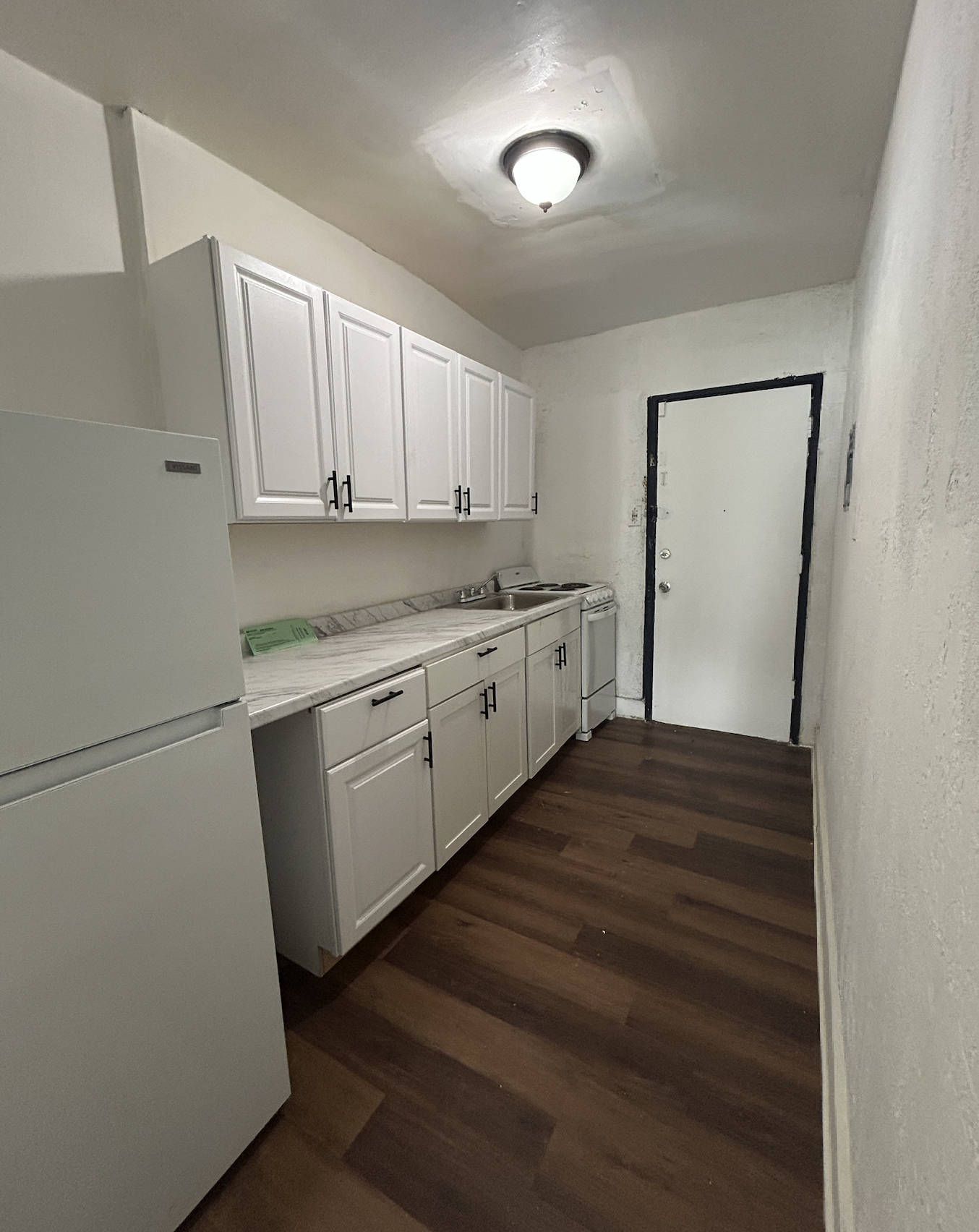 614 1st St S unit B – photo 3