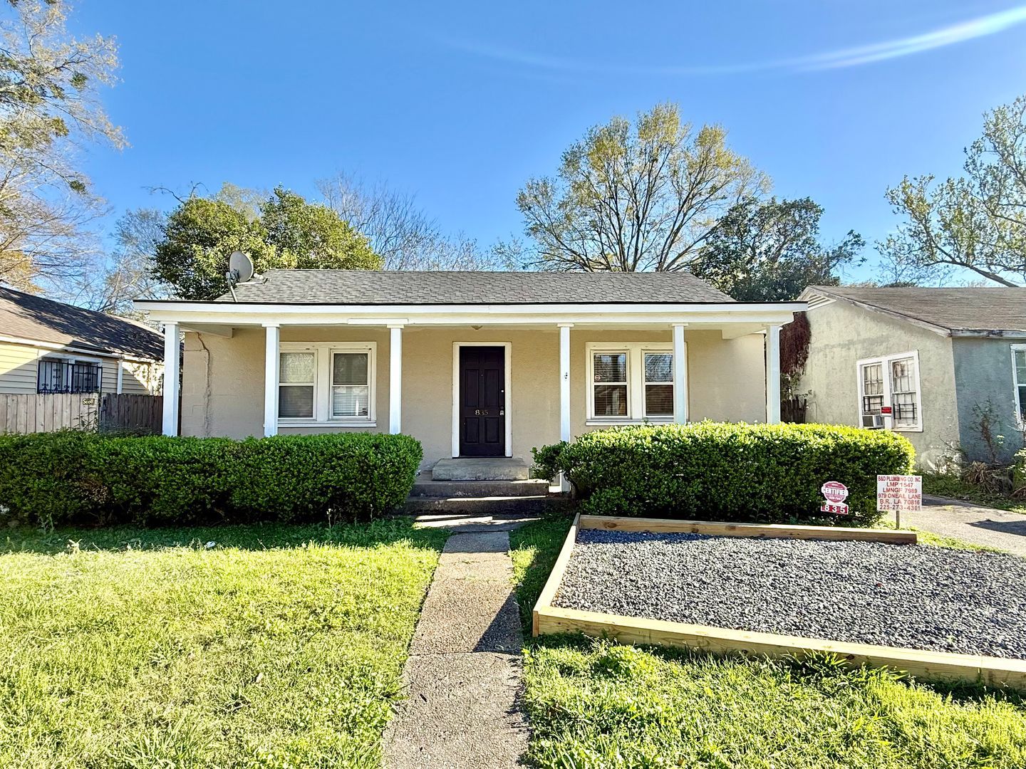 835 Iris St – photo 1