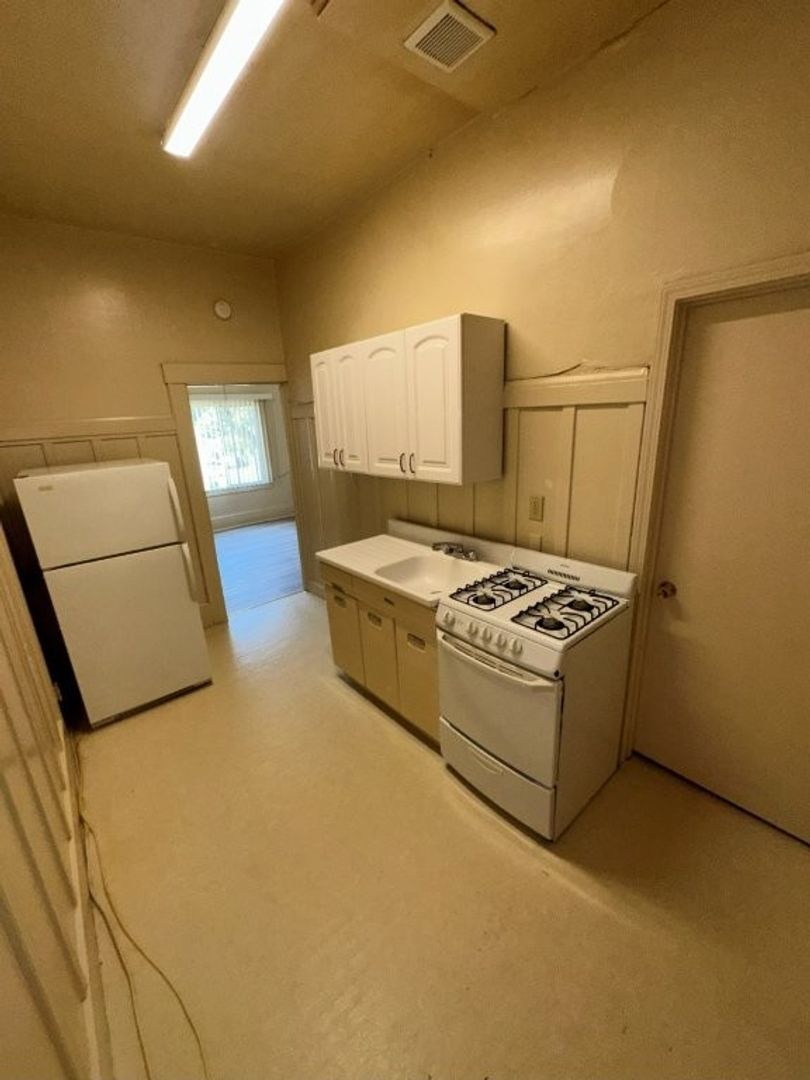 22546 Main St unit #18 – photo 2