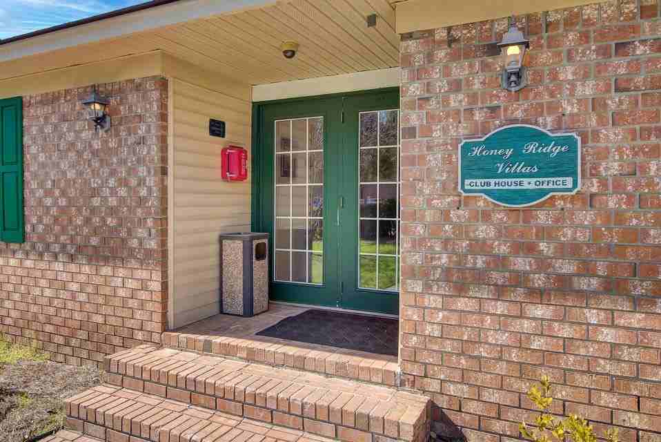 101 Elmwood Ave unit D – photo 3