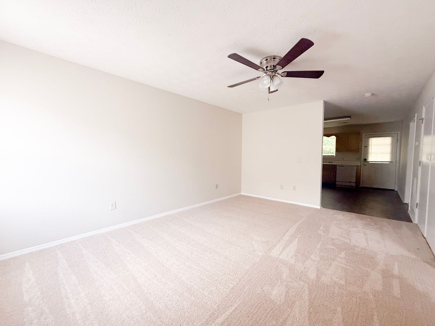 285 E Main St unit 285 E Main St C2 – photo 2