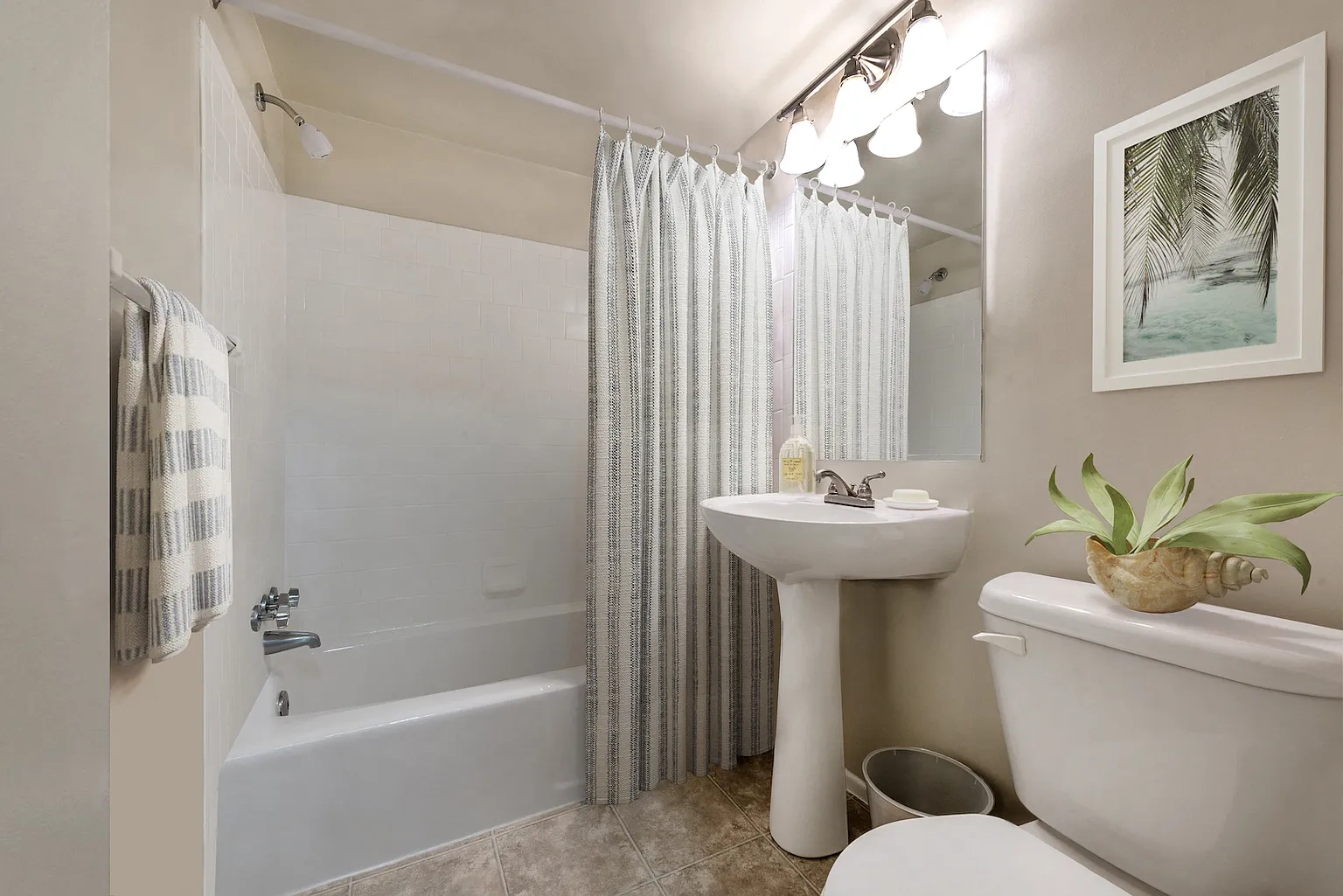 Southview – photo 3