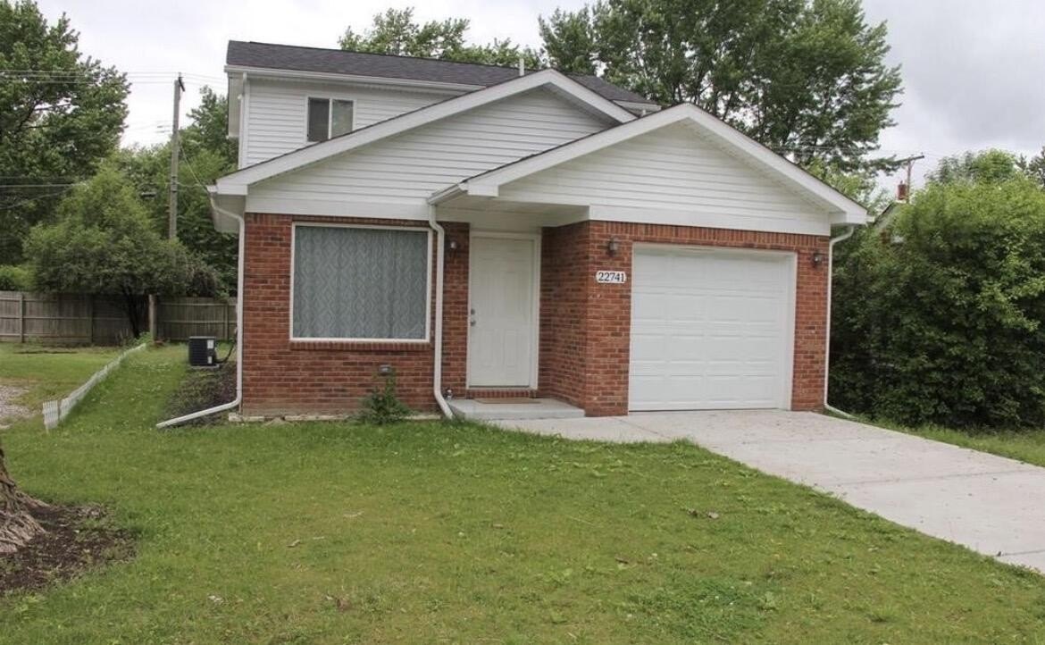 22741 Middlebelt Rd – photo 1