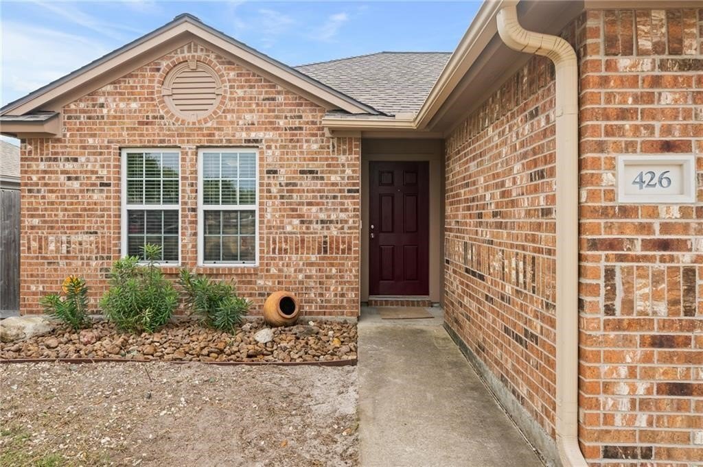 426 Oak Harbor Dr – photo 3