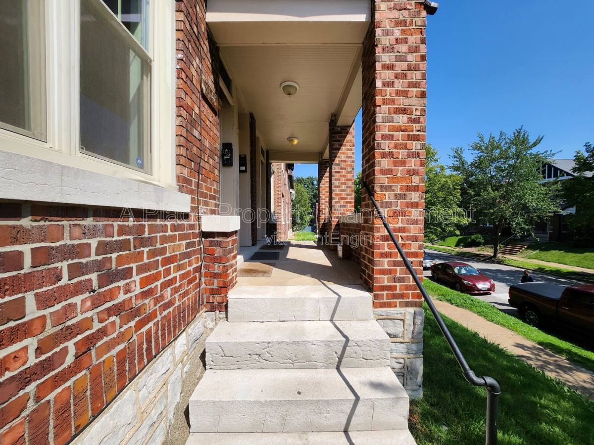 3145 Halliday Ave unit 1ST – photo 2