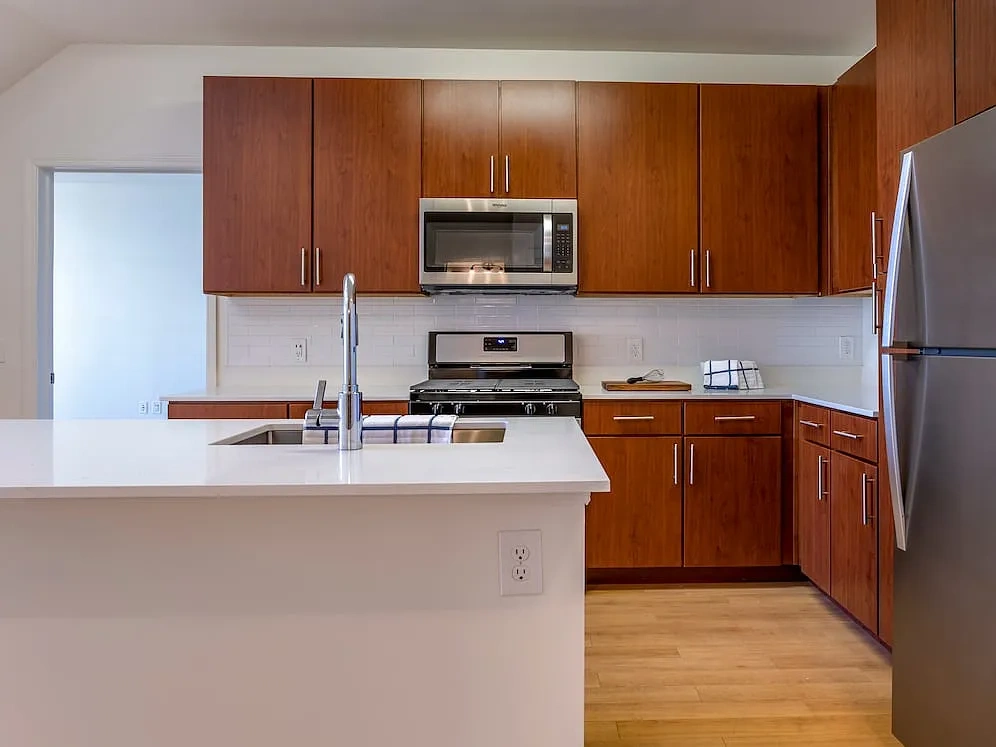 Avalon Huntington Station – photo 1