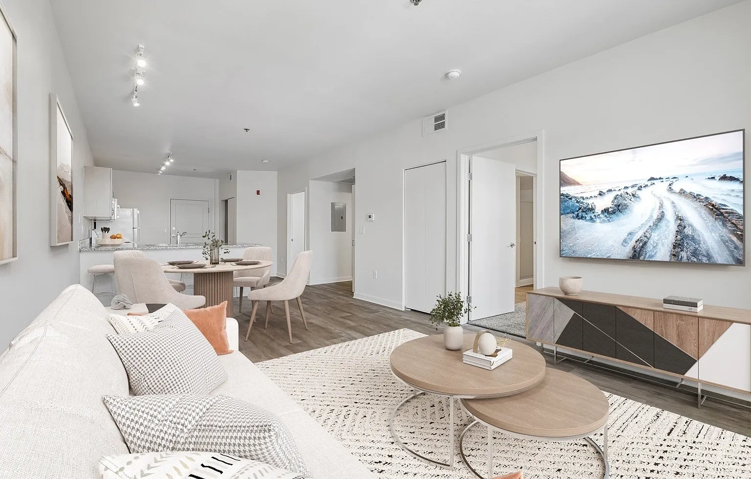 Park Avenue West – photo 3