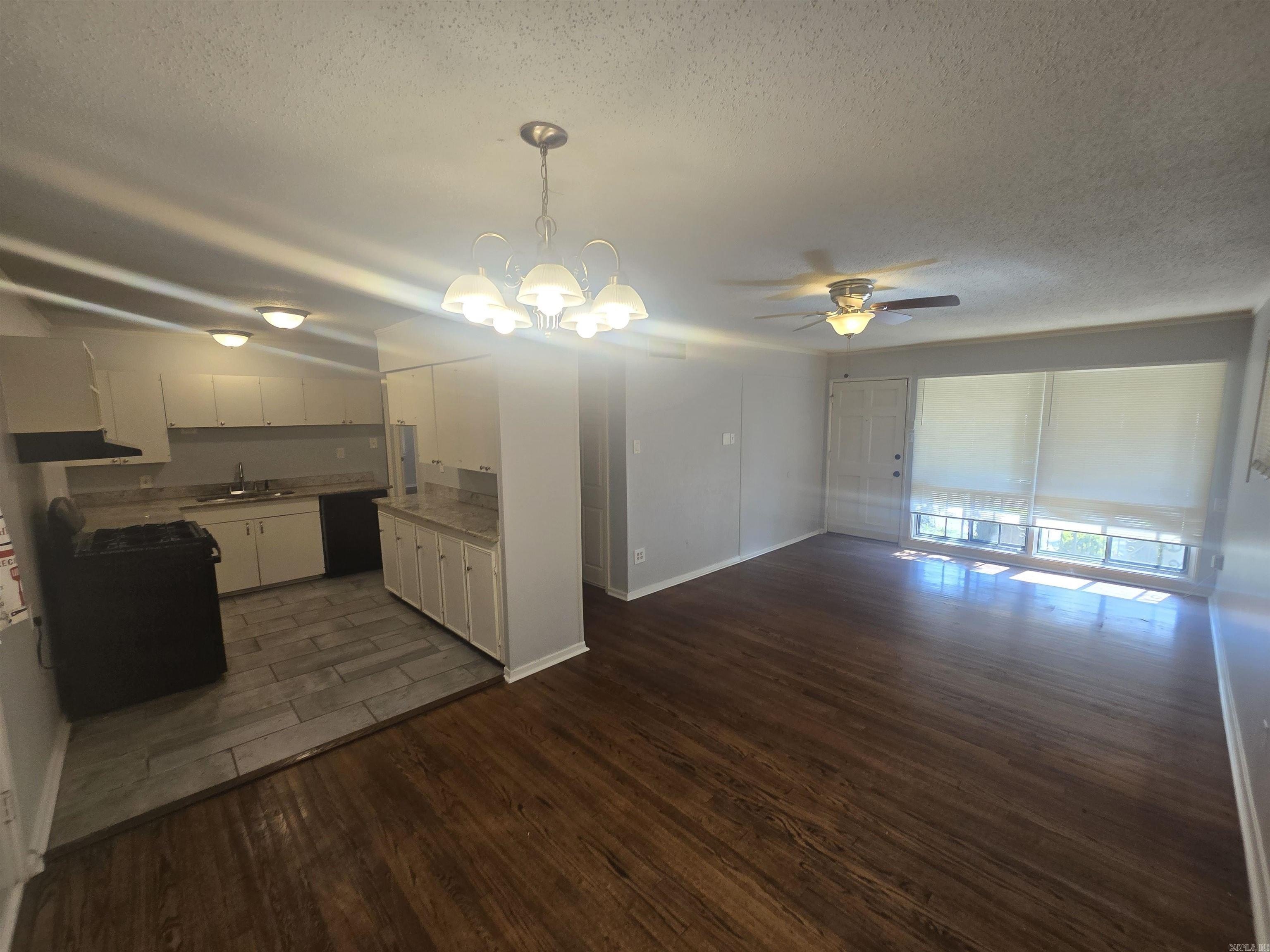 4 Delrose Dr – photo 3