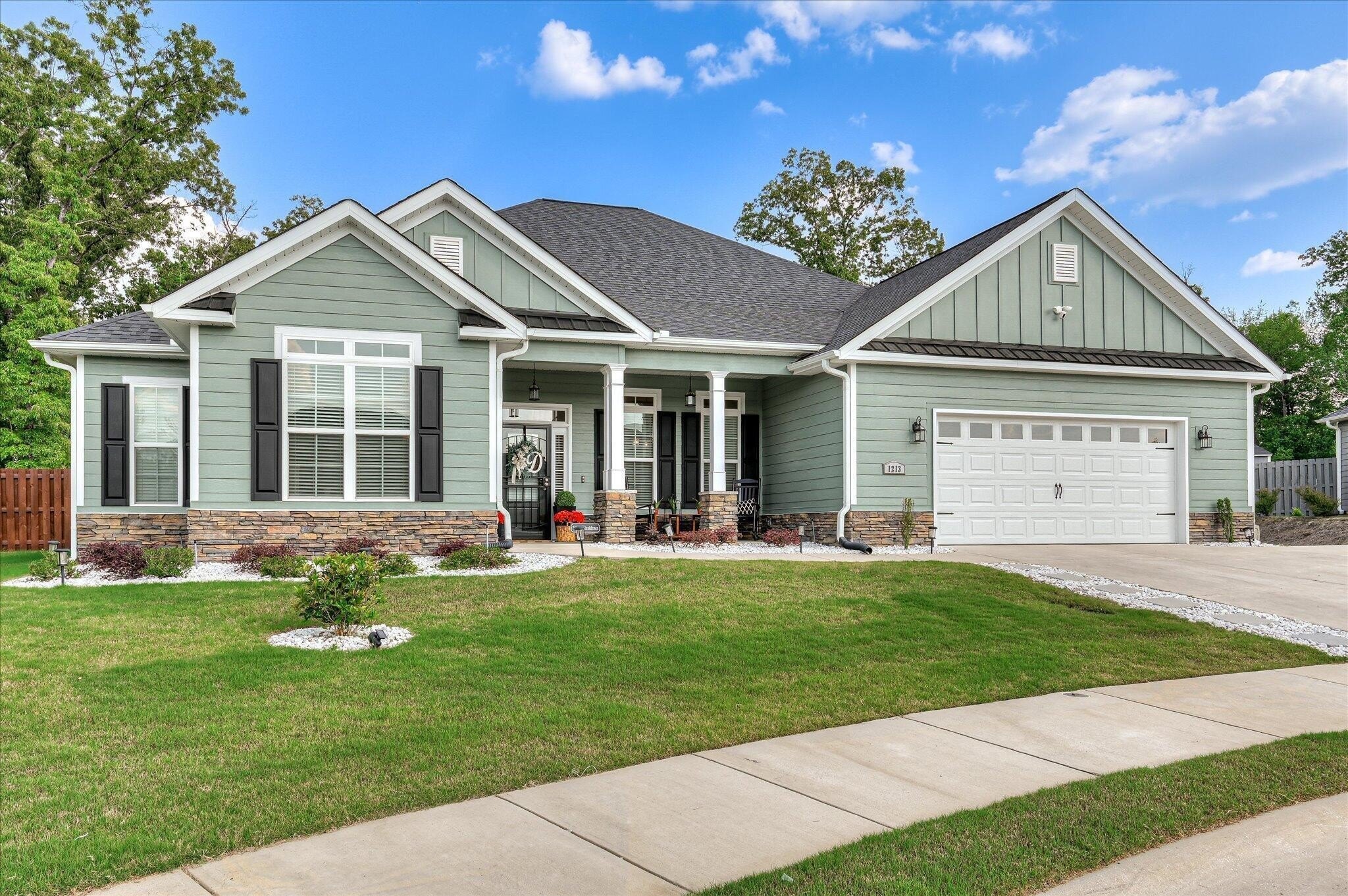 1213 Elbron Dr – photo 2