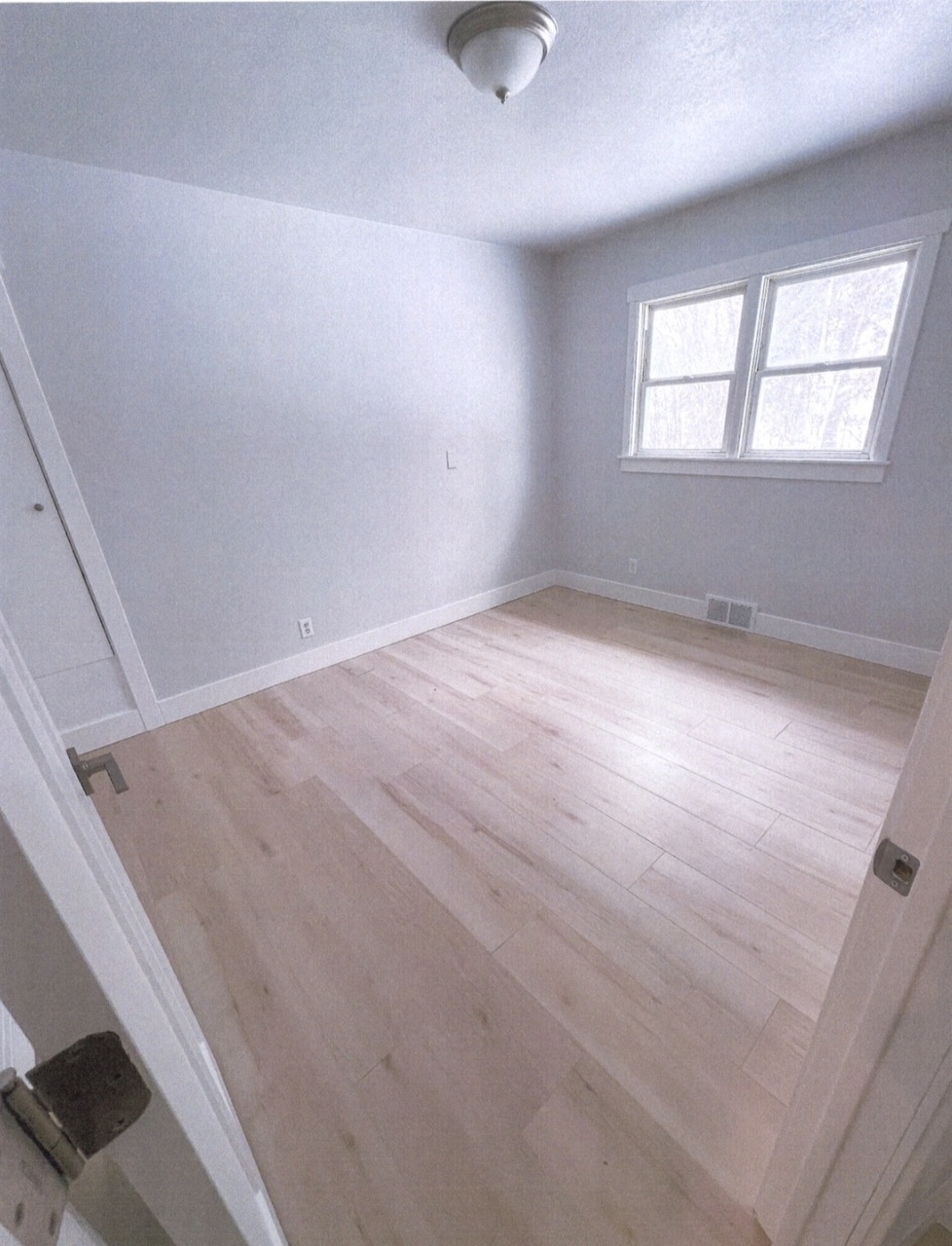 913 13th St S – photo 4