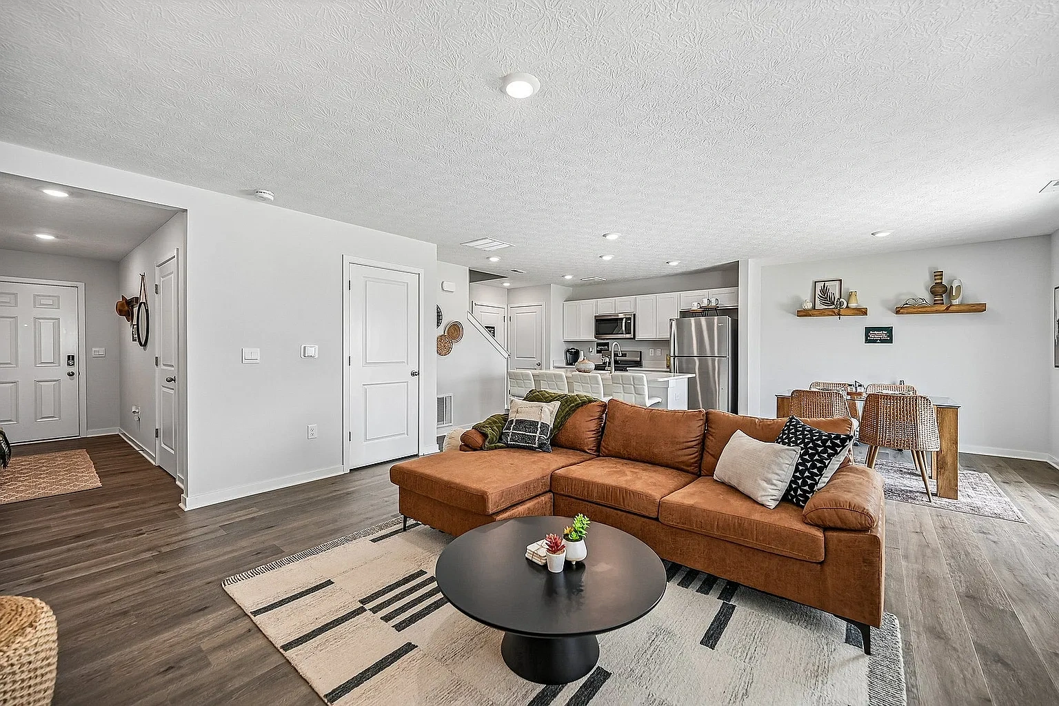 Villas at Maplewood North – photo 1