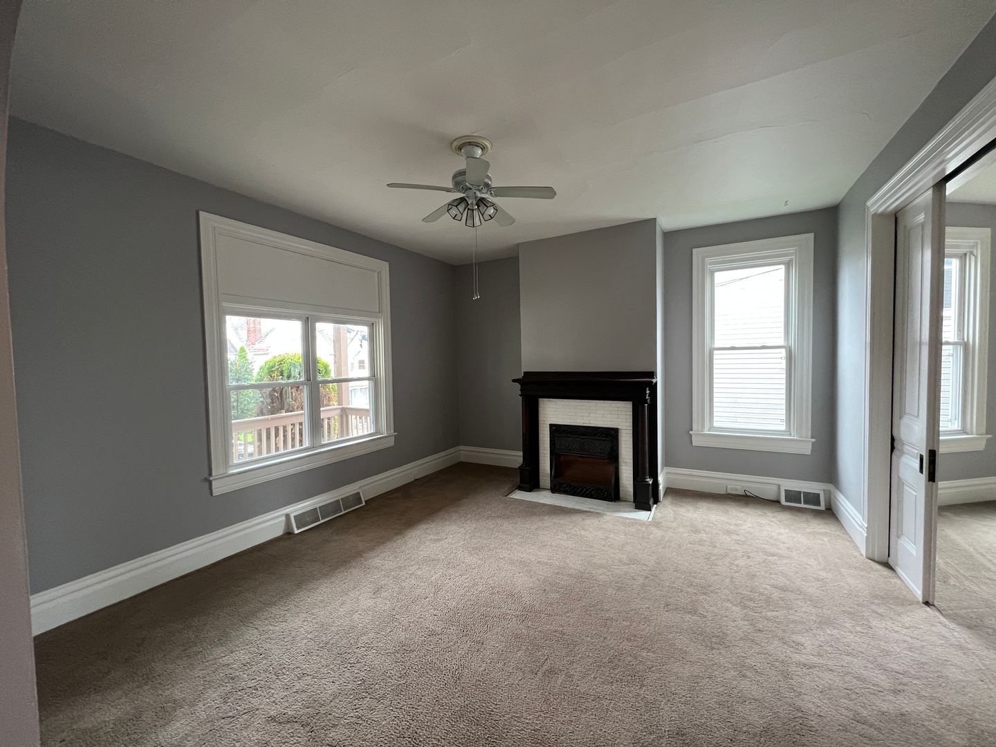 325 Rowland Ave unit Apt. #1 – photo 3
