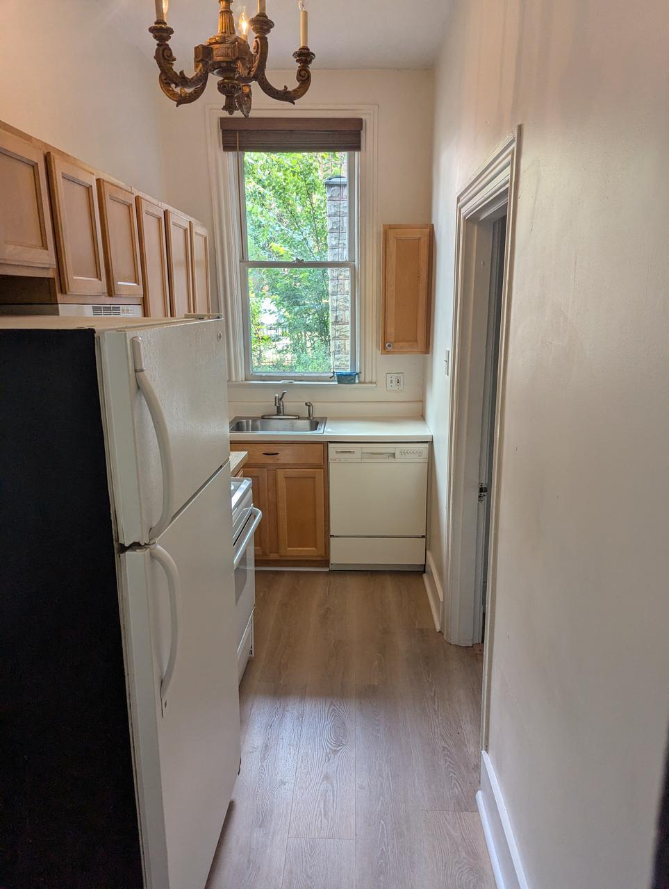 5414 Howe St unit 1 – photo 4
