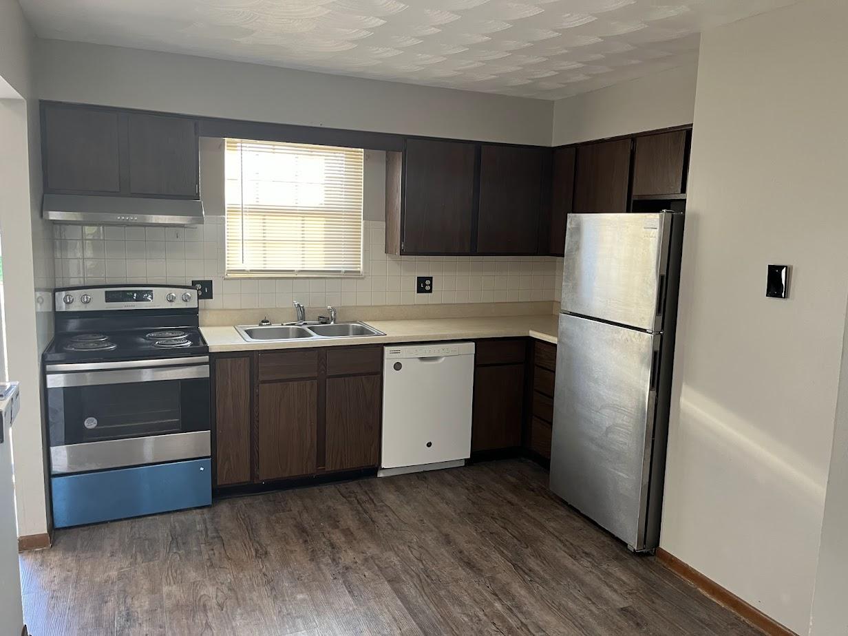 550 Kitrina Ave unit 1 – photo 1