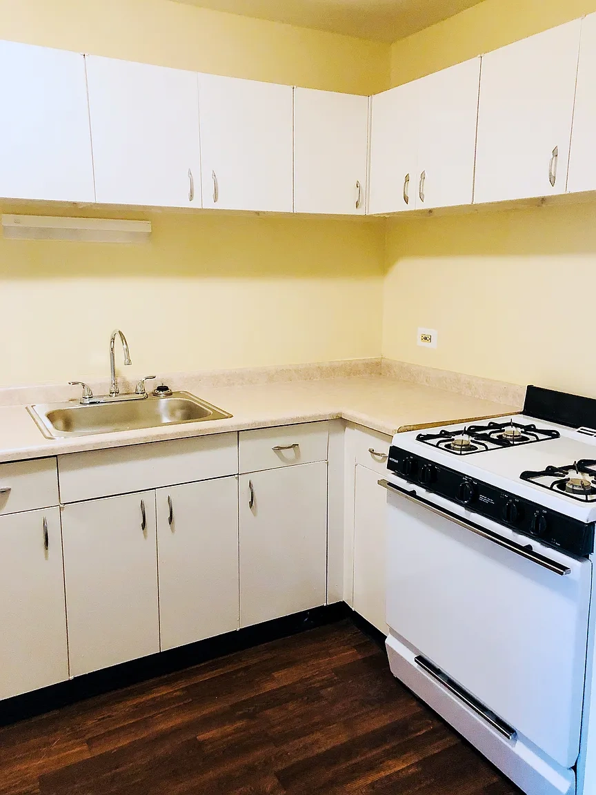 Hyde Park West Apartments & Townhomes – photo 3