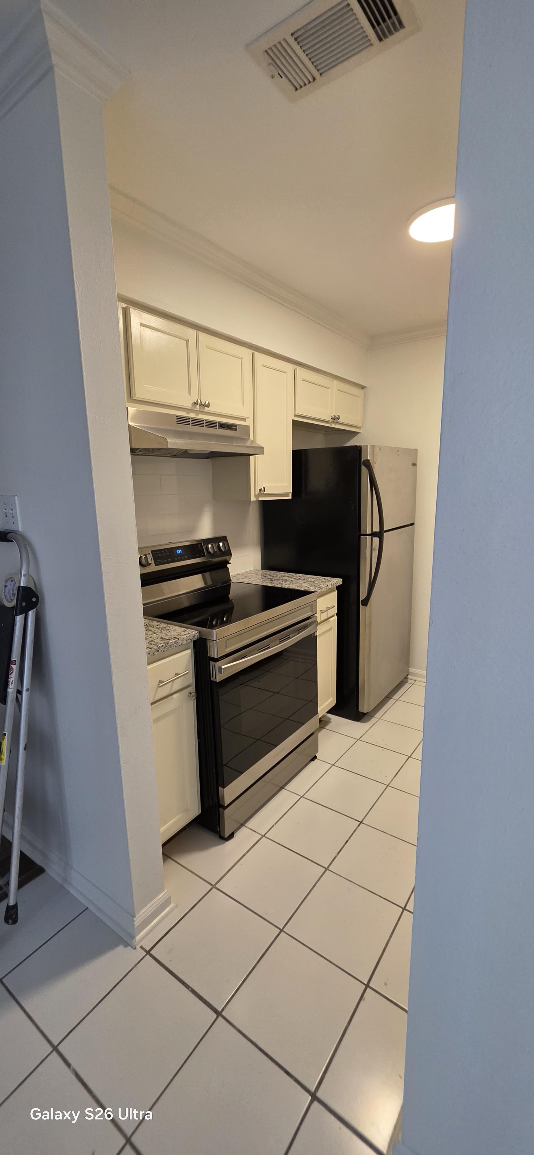 16023 Derby Ave – photo 1