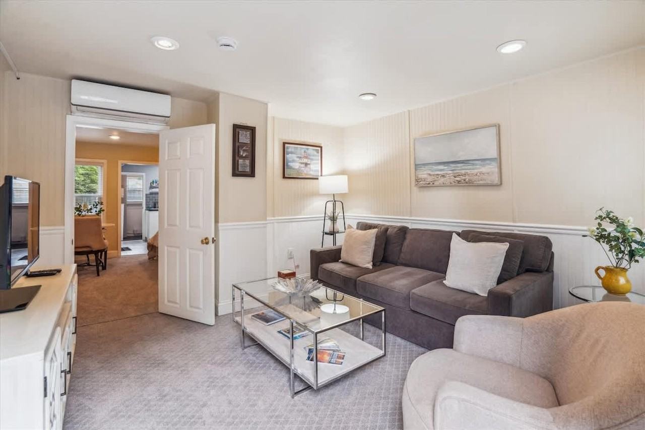 21 Dean St unit 1506231P – photo 2