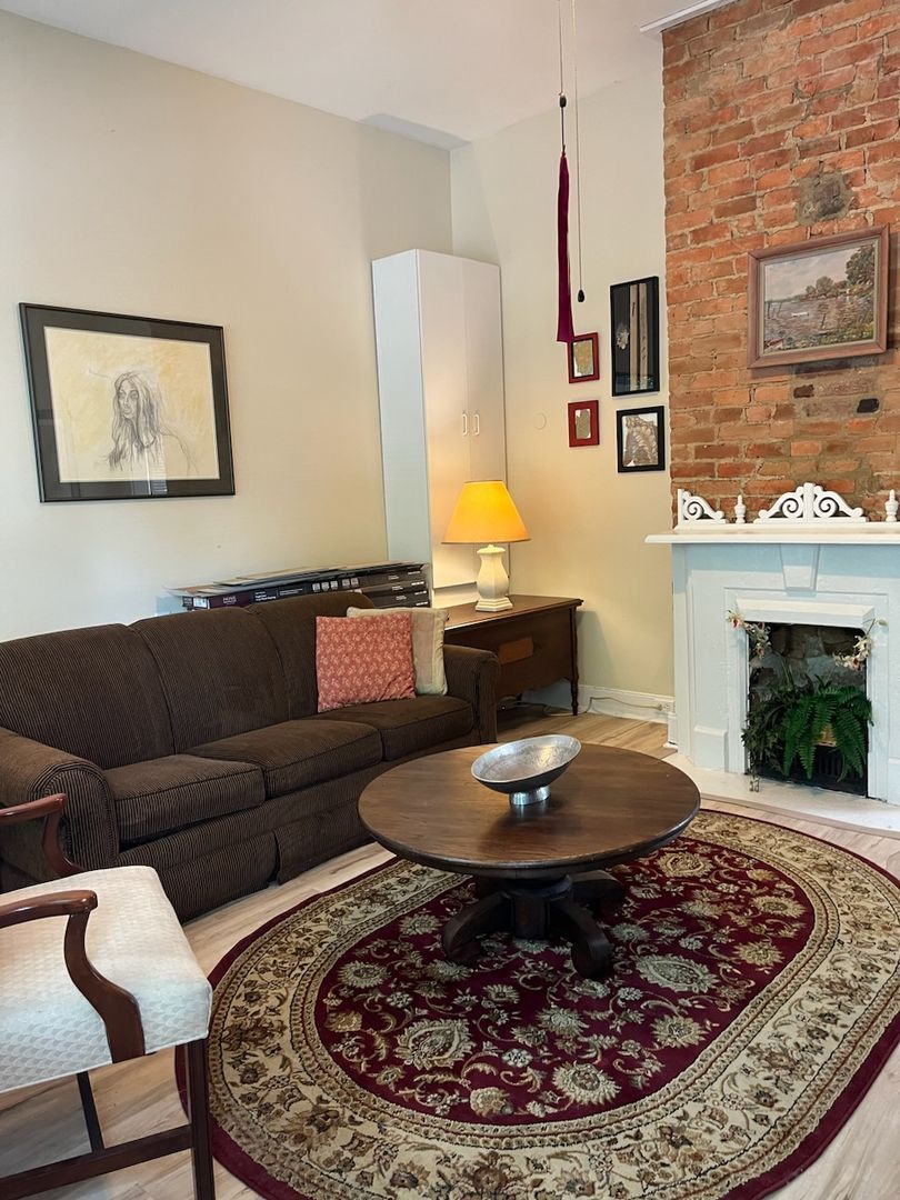 611 W Magnolia Ave – photo 3