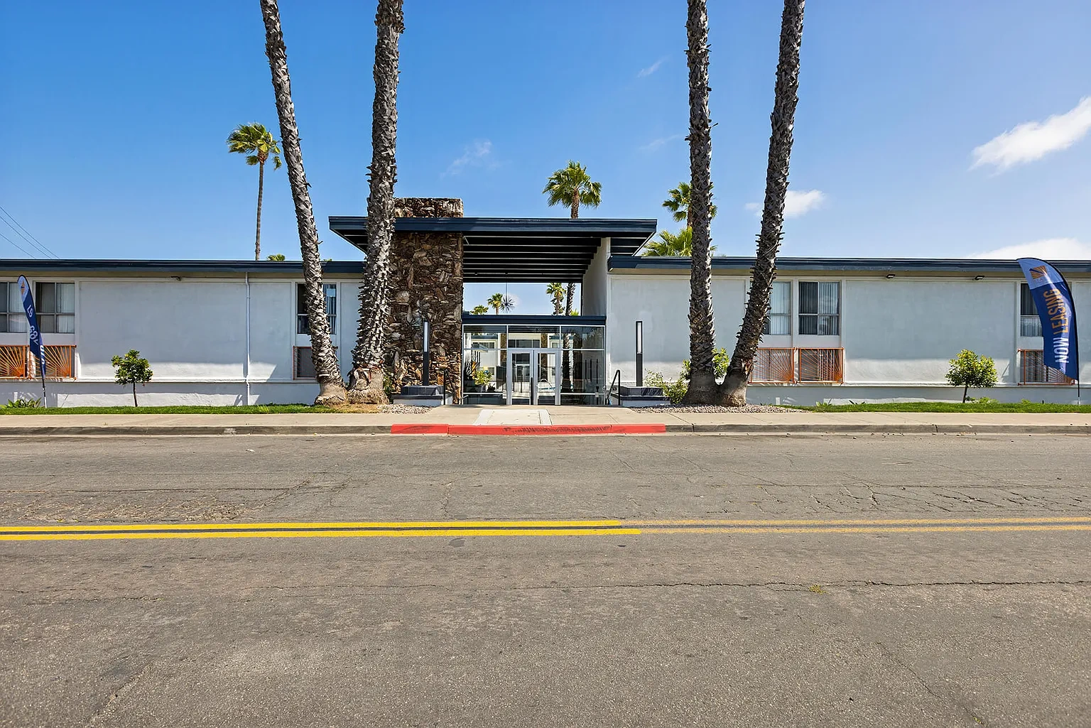 State – photo 4