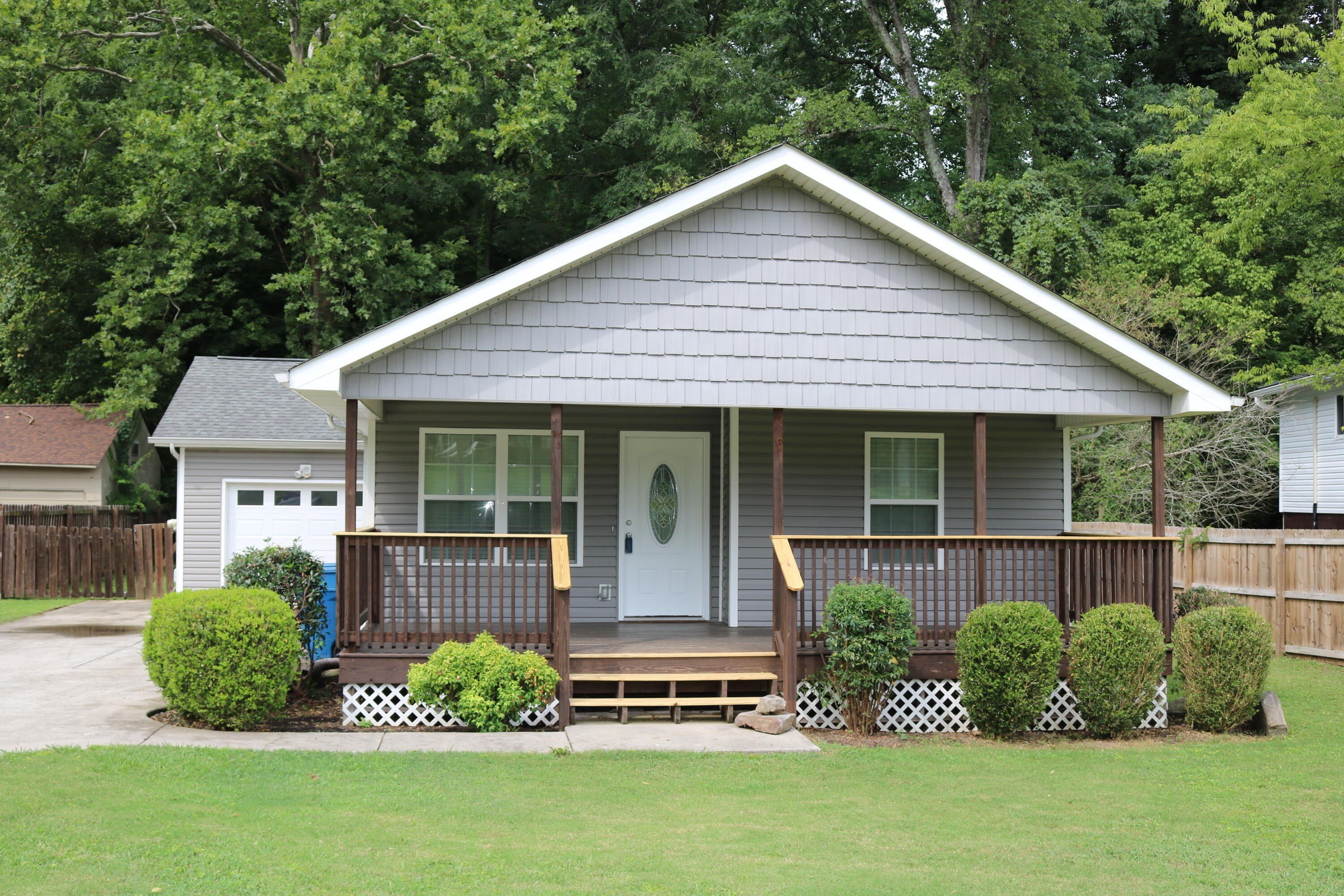 211 Martin Rd – photo 3