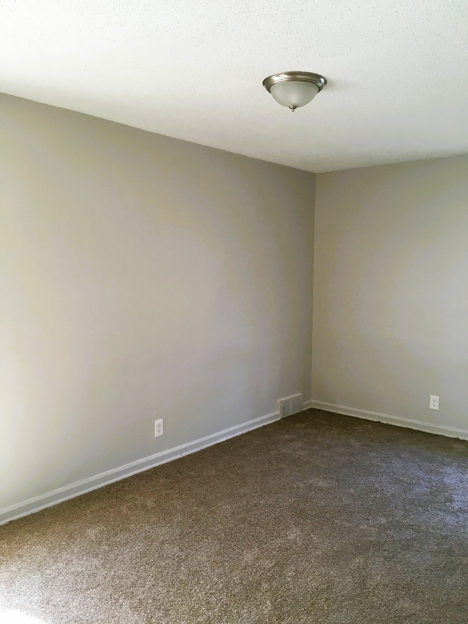 18457 Hoover St unit 57 – photo 4