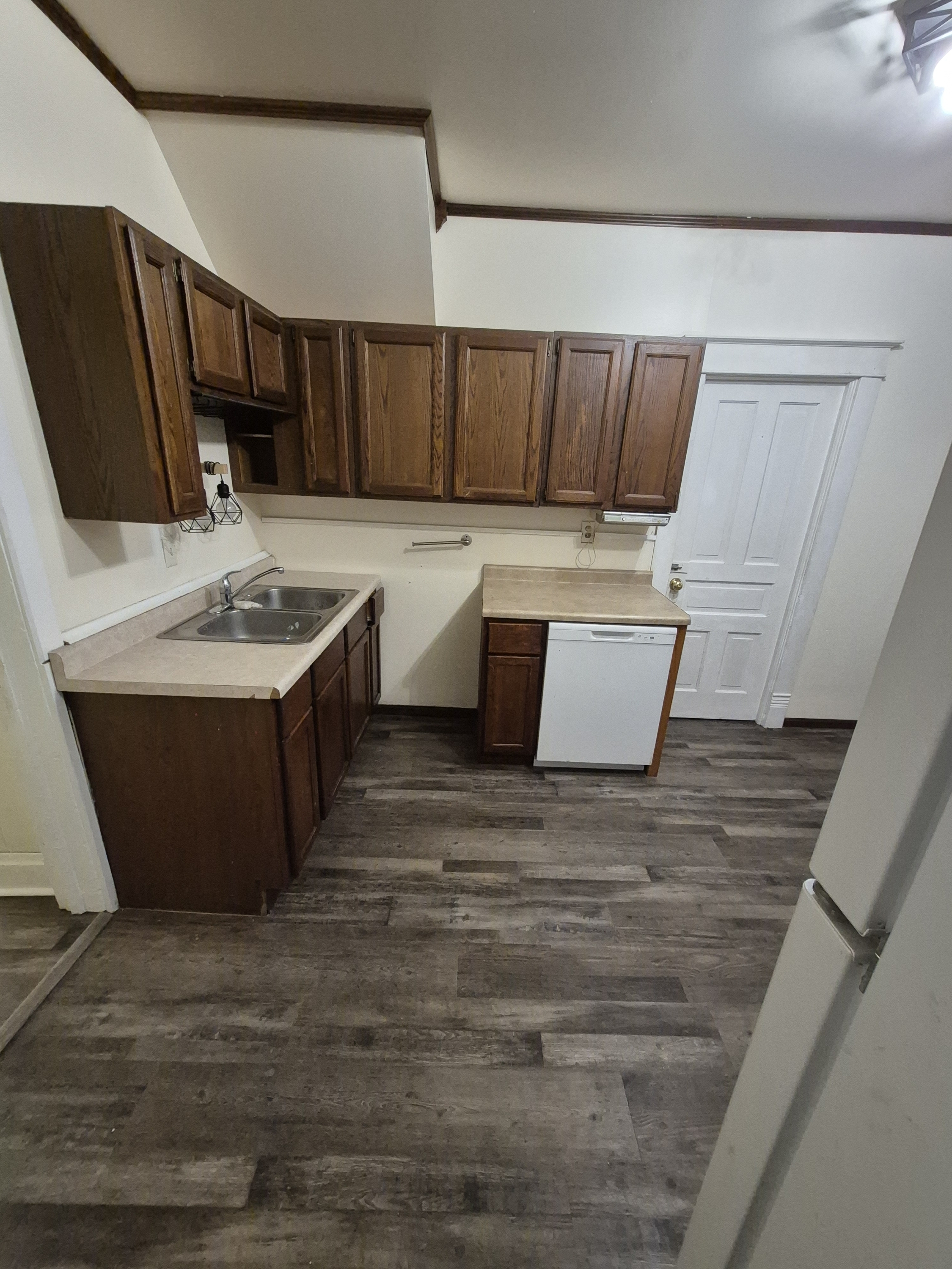 4049 6th Ave – photo 3