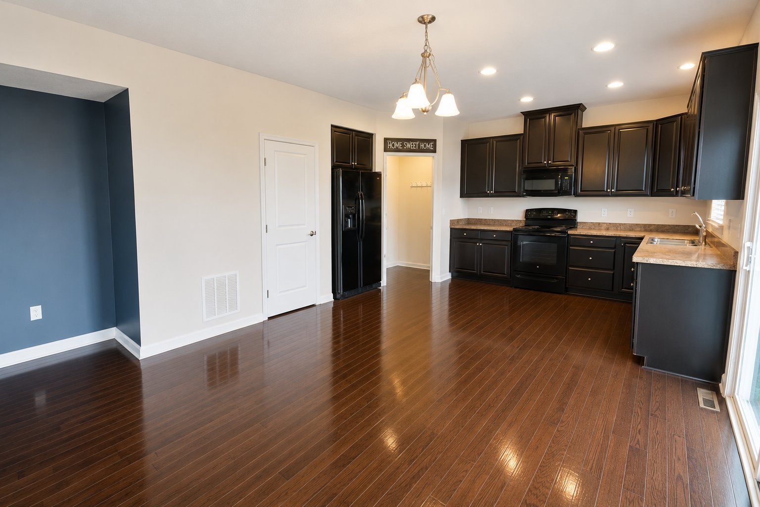 9480 Woodbine Way – photo 4