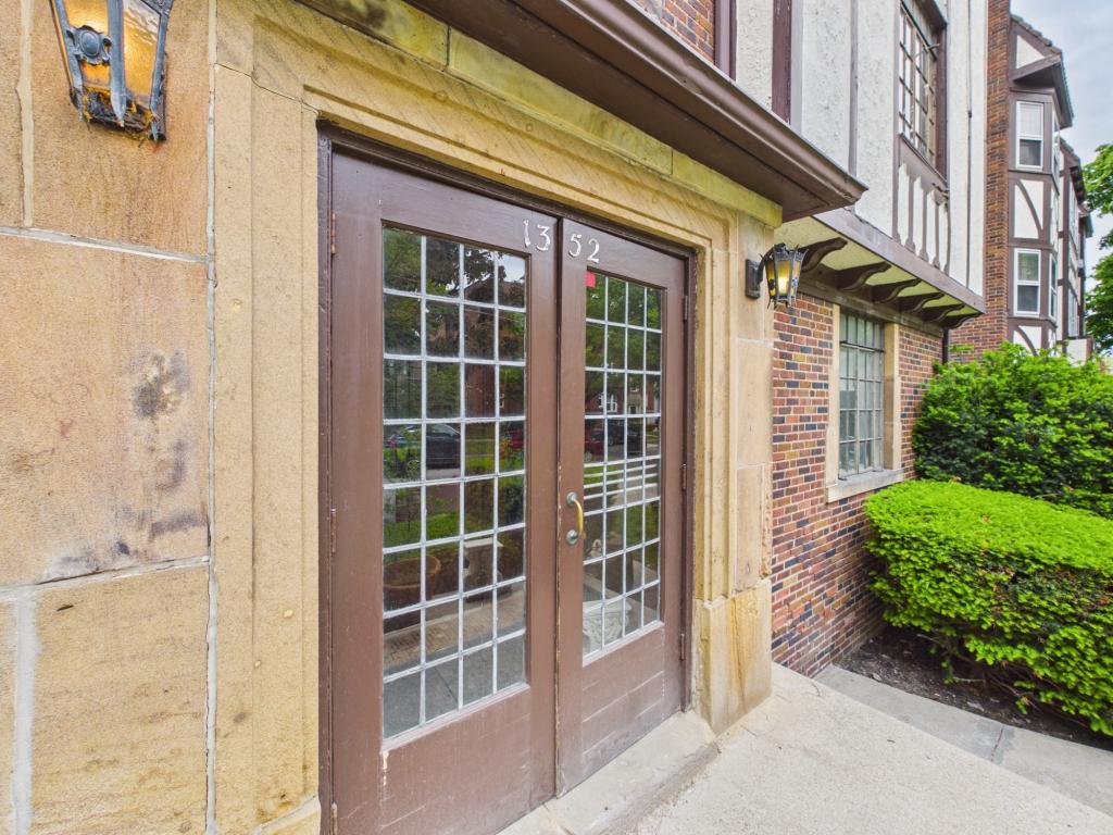 1352 Kenilworth Ave – photo 3