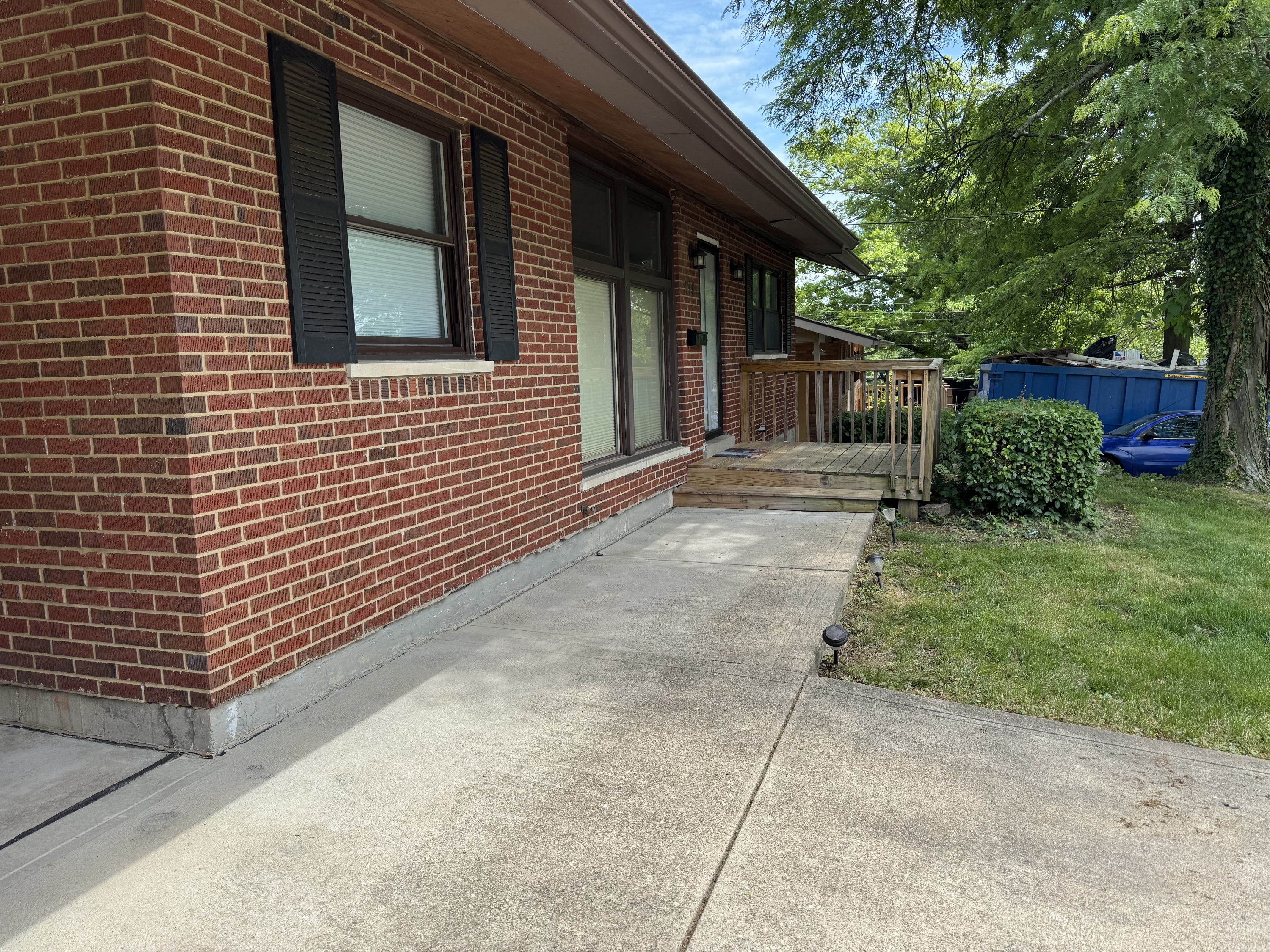 716 Cranford Dr – photo 3