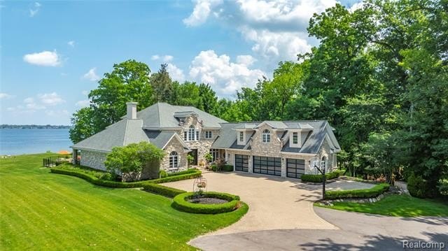 4326 Commerce Rd – photo 1