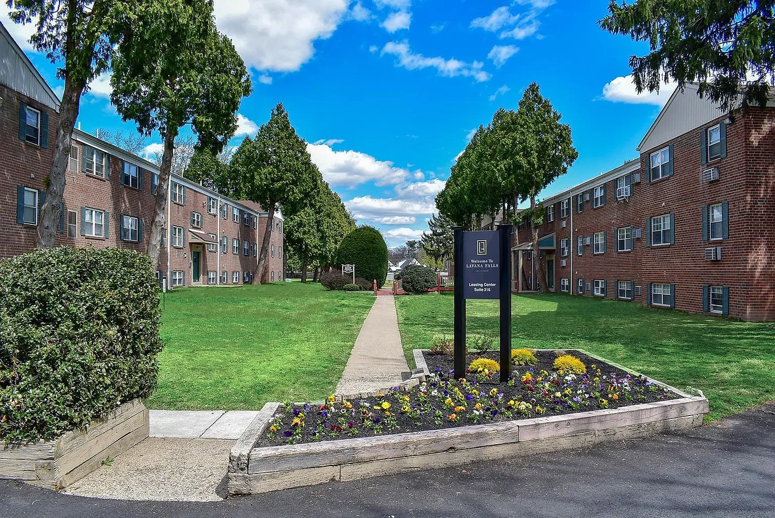 Lavana Falls Apartments – photo 3