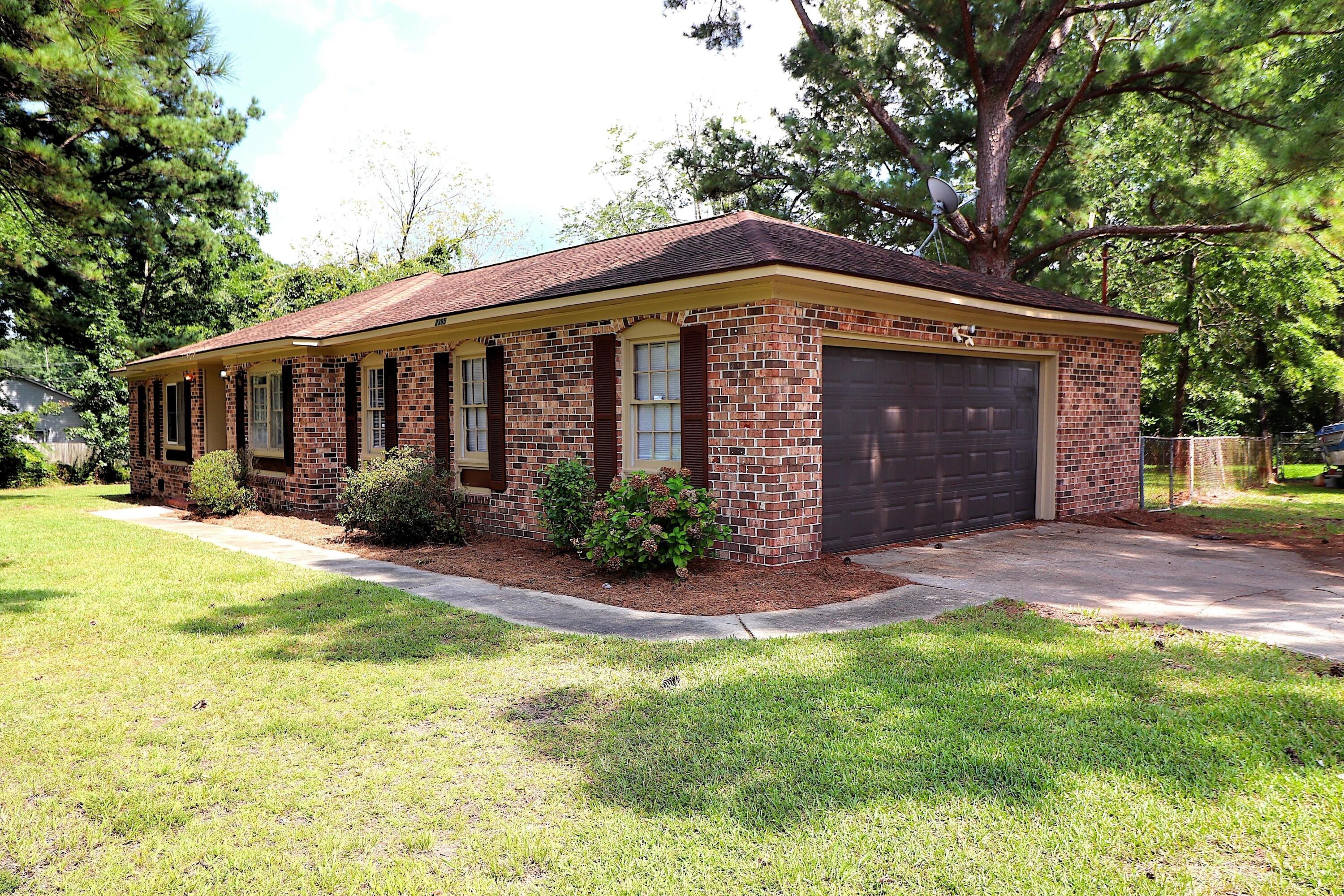 2395 Vistavia Rd – photo 2