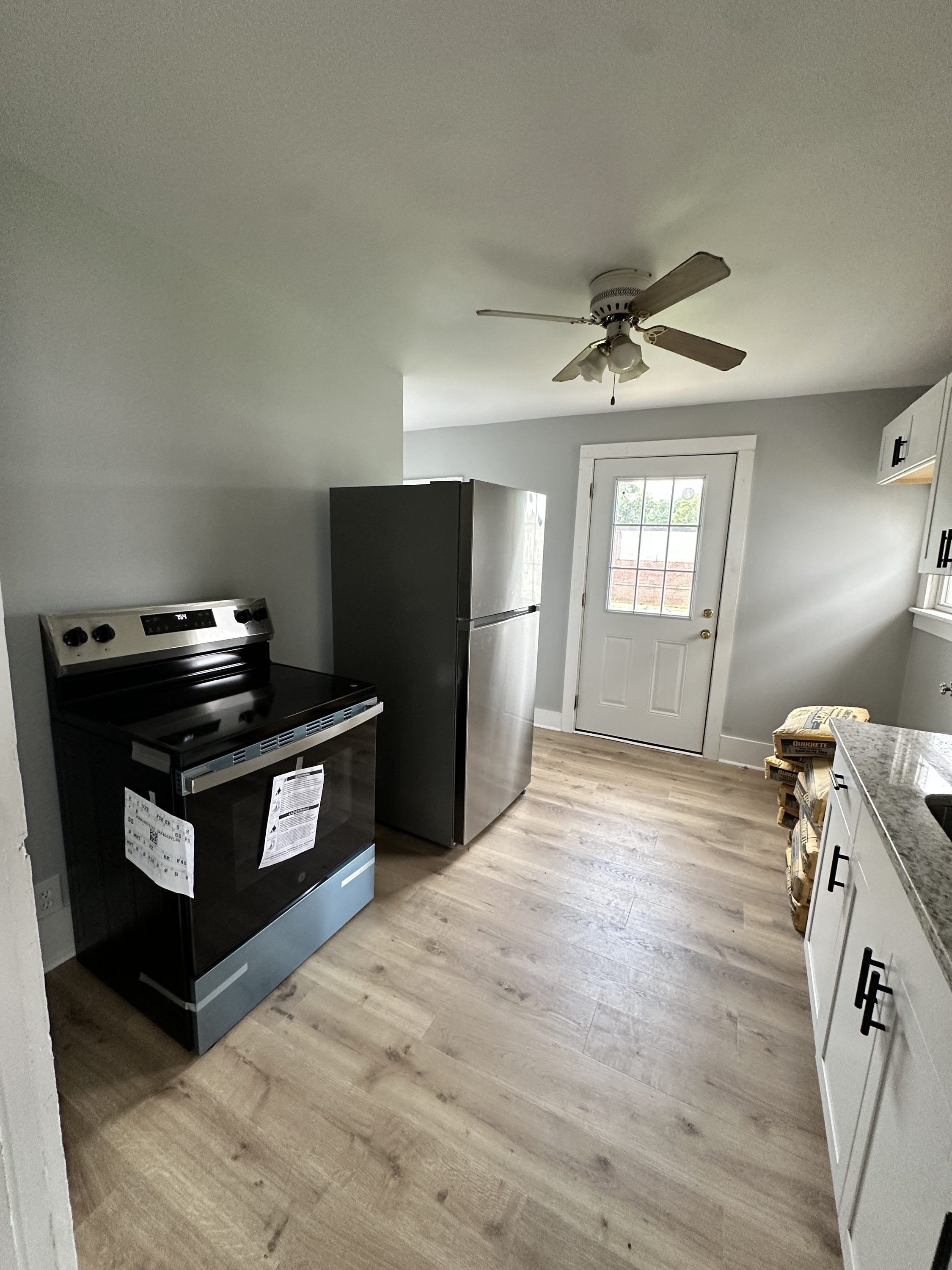 2309 Elbe Ave – photo 3
