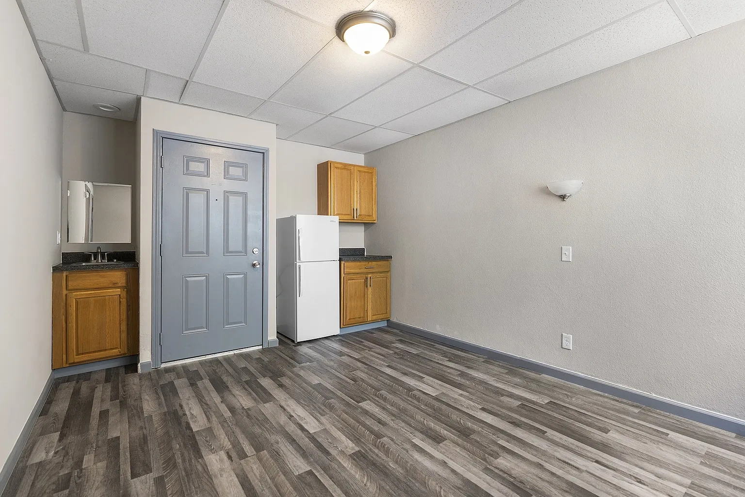 Campus Edge Apts – photo 1