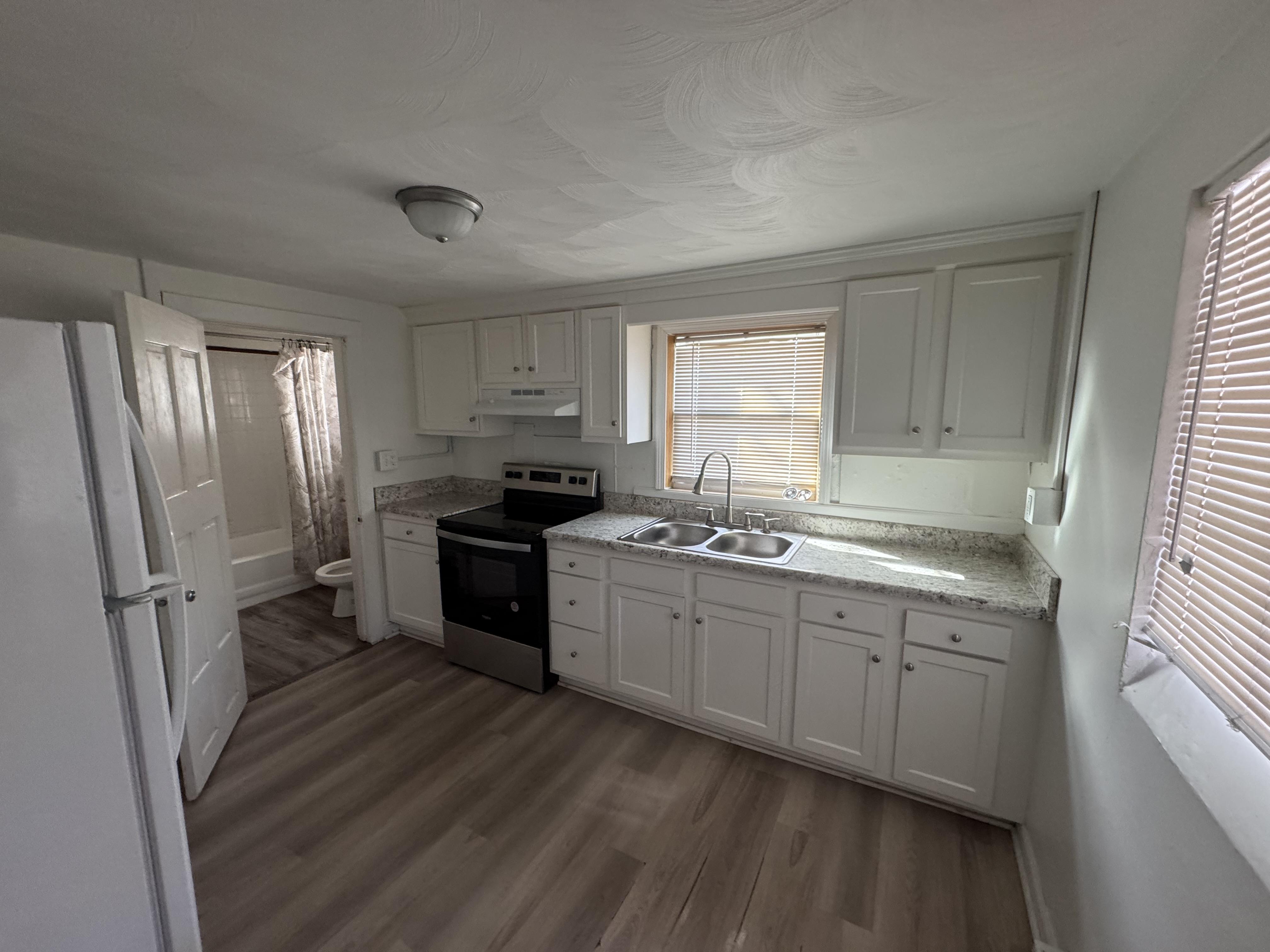603 Strand Rd NE unit 3 – photo 5