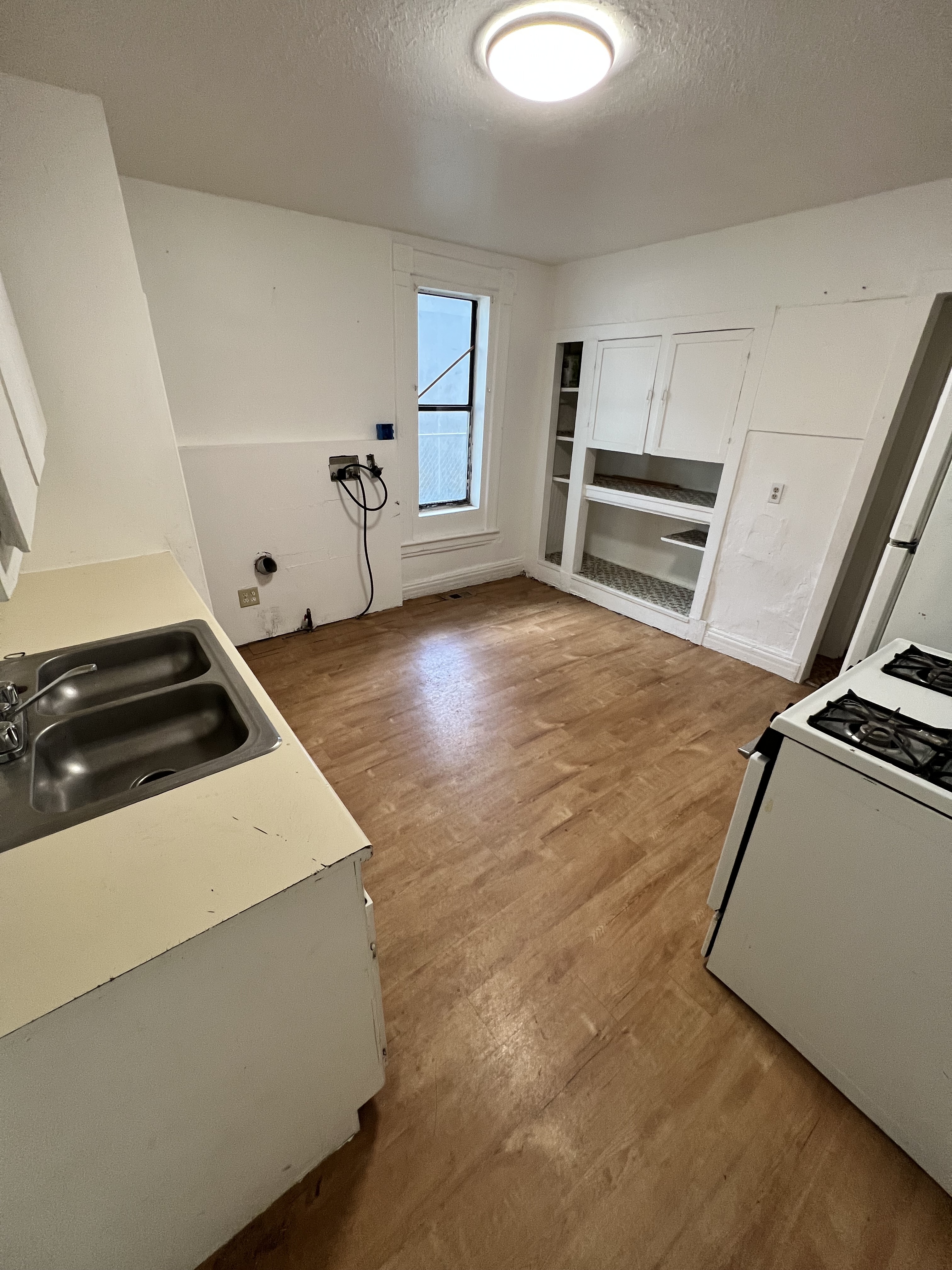 405 N 700 W – photo 5