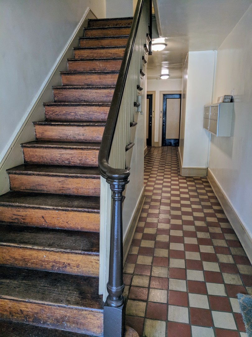 3301 Grove Ave unit Apt. 12 – photo 3
