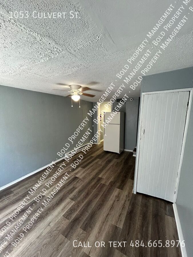 1053 Culvert St – photo 5