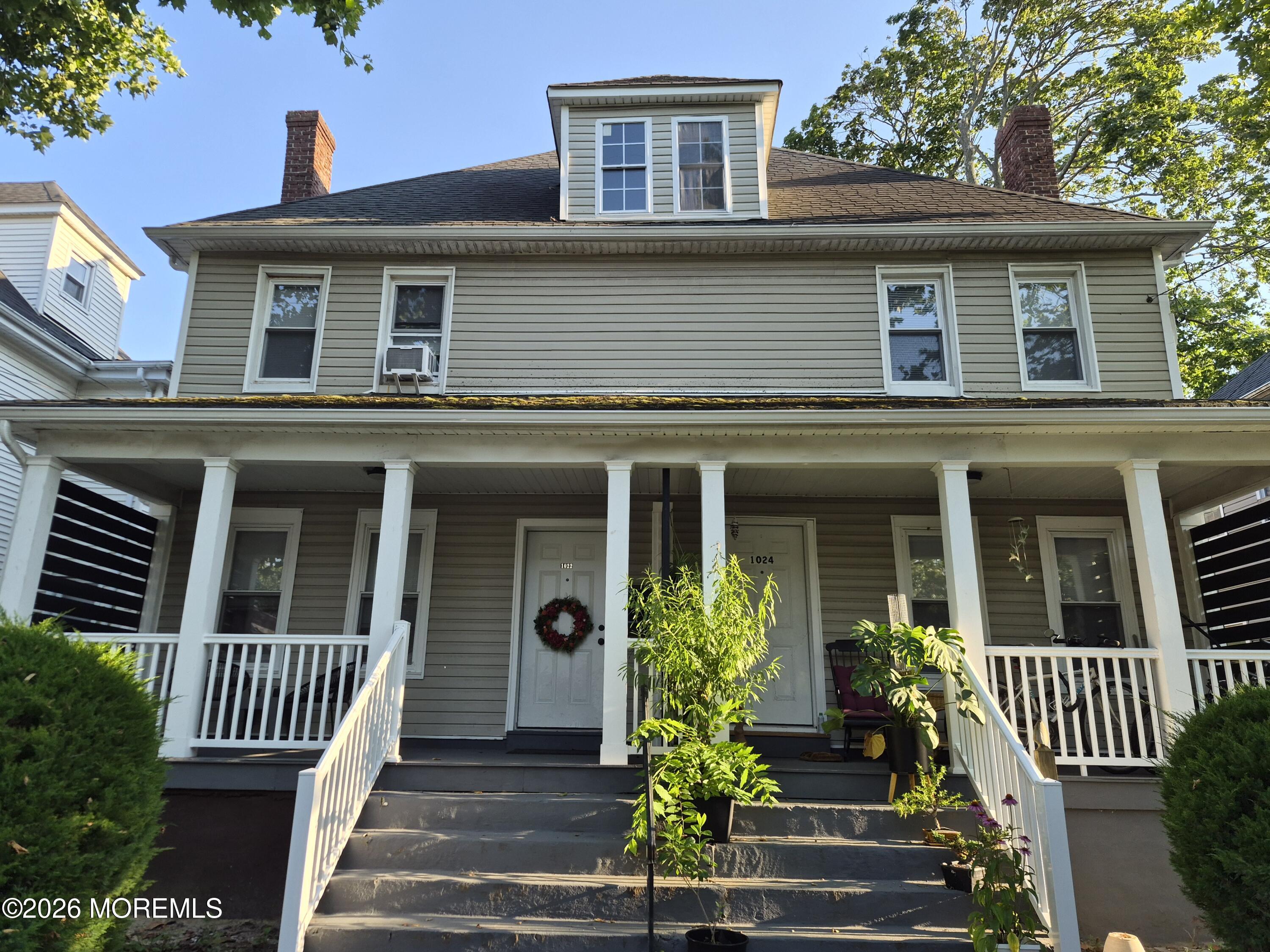 1022-24 Sewall Ave unit 2 – photo 1