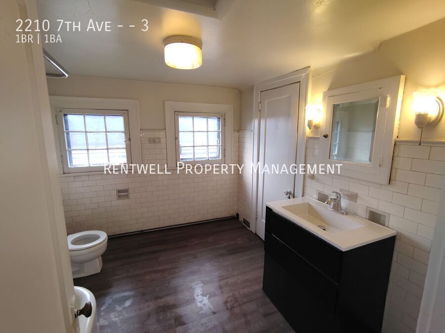 2210 7th Ave – photo 5