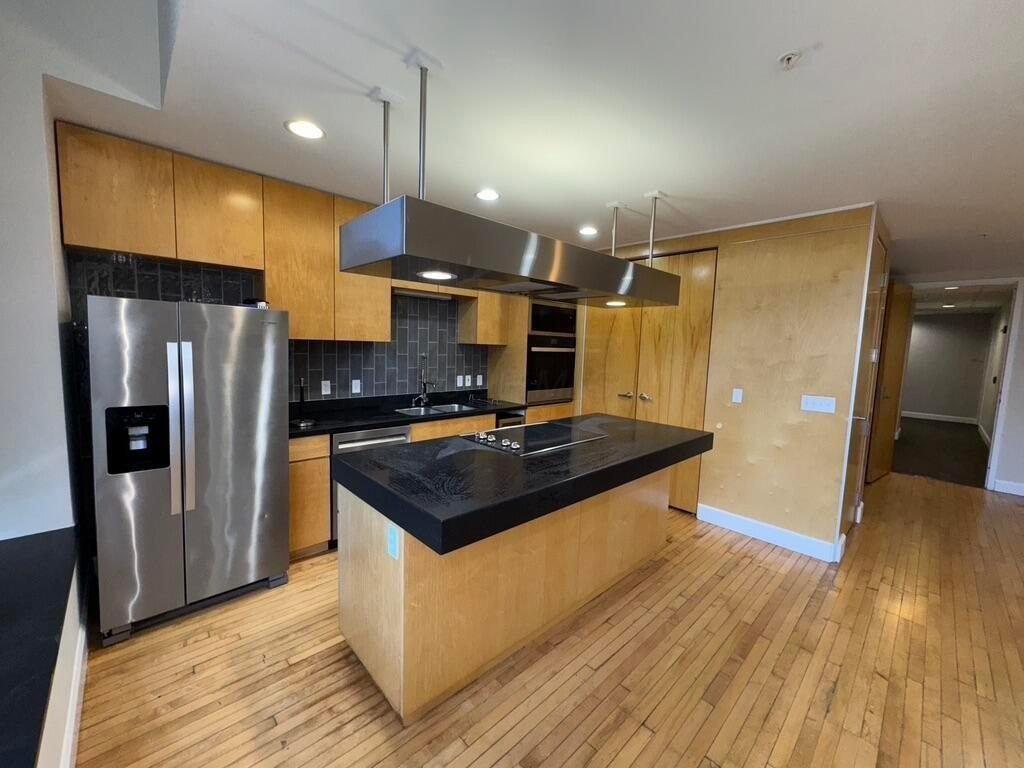 106 N High St #401 – photo 5