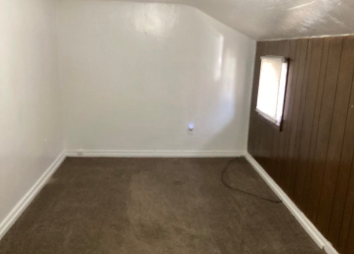 517 1/2 Hill Ave – photo 4