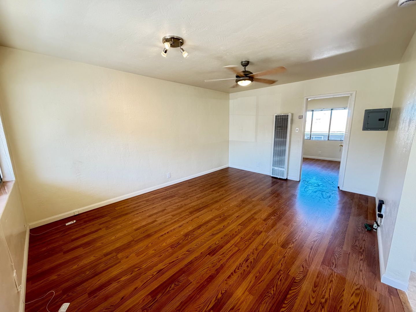16727 Liberty St unit LO – photo 4